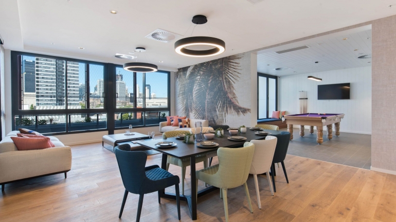 THE  IVY SOUTHE BRISBANE ( ÚC)