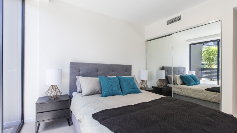 JADE,ALBION - BRISBANE