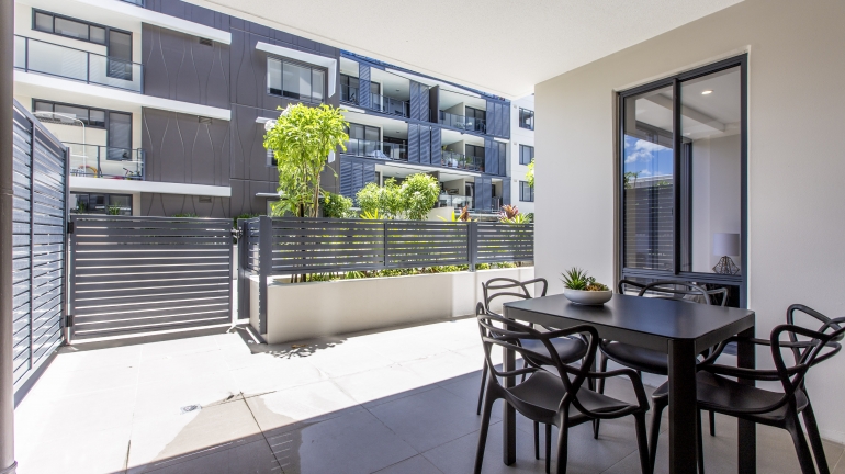 JADE,ALBION - BRISBANE