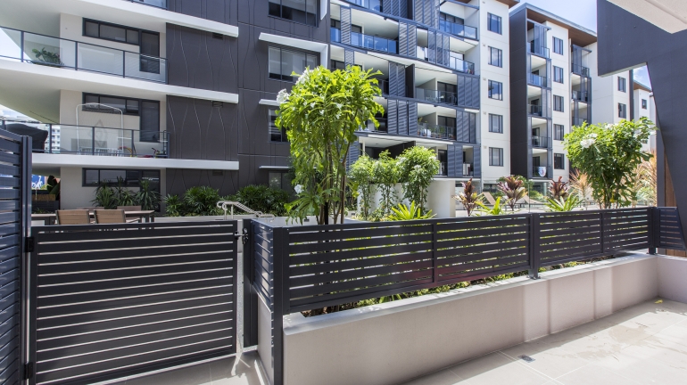 JADE,ALBION - BRISBANE